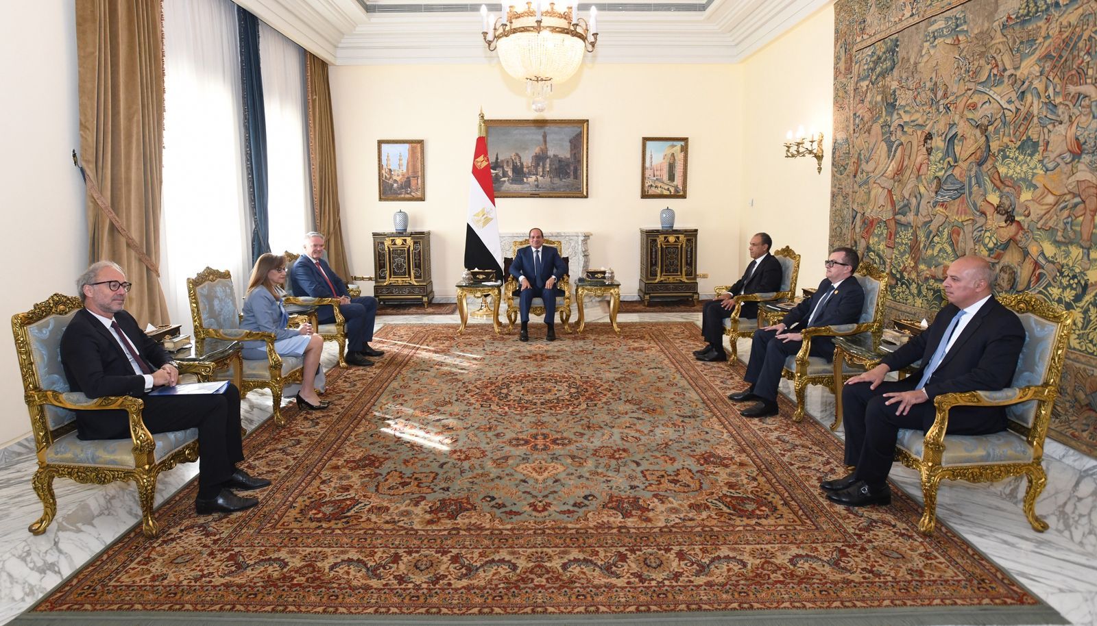 الرئيس السيسى يستقبل الأمين العام لمنظمة التعاون الاقتصادي والتنمية OECD (3)