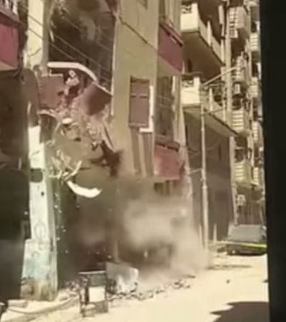 سقوط مبنى في أسيوط من 3 طوابق 