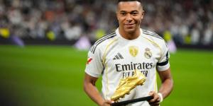 بالتصويت.. مبابي ويامال وديمبيلي ثلاثي فيفبرو الهجومي