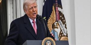 ترامب يهدد بتدمير كل جسور ومحطات كهرباء إيران بحلول الغد