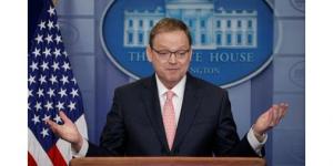 البيت الأبيض: نواجه نظاماً يهدد الاقتصاد العالمي ويعوق الاستثمارات