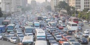 حالة المرور اليوم بالقاهرة الكبرى، أحجام متحركة وسط انتشار الخدمات الأمنية