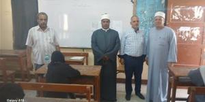 مدير "أزهرية الإسماعيلية" وموفد قطاع المعاهد يتفقدان لجنة بنين أبو راجح الثانوية