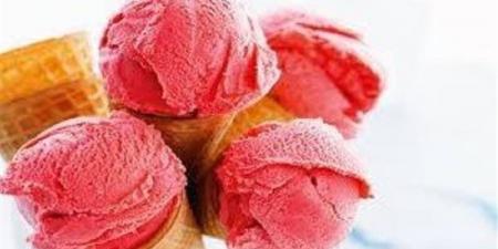 طريقة عمل آيس كريم البطيخ، لذيذ ومنعش في الطقس الحار