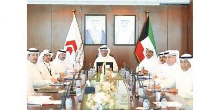 وزير الدفاع: تطوير منظومة الطيران المدني وتعزيز جاهزيتها بأعلى معايير الأمن والسلامة