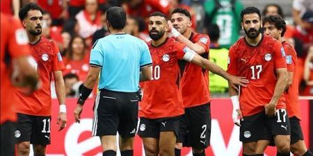 أخبار الرياضة اليوم: نجل معتمد جمال يؤكد انفراد فيتو ويهاجم إدارة الزمالك، أندية إنجليزية وإسبانية تراقب نجم الأهلي بعد تألقه في المونديال، فيفا يرضخ لنداءات مصر وإيران ويمنع الترويج للمثلية