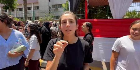 "مفيش سؤال مباشر والنحو صعب قوي"، طالبات الثانوية العامة بالجيزة يشتكين من امتحان العربي (فيديو)