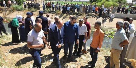 بعد غرق 9 أطفال، محافظ أسيوط يقرر بناء حواجز خرسانية وصدادات نيوجيرسي بمحيط "ترعة أبوتيج"