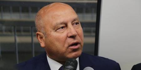 "النقل" تتدخل لحل أزمة الشاحنات المصرية بميناء نيوم السعودي