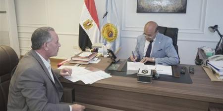 محافظ أسيوط: 140 درجة حدًّا أدنى للتعليم الفني العام و120 لـ المهني