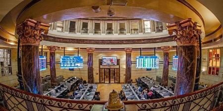 أخبار الاقتصاد اليوم: انخفاض سعر الذرة وارتفاع الردة والزيت وقفزة في الفراخ البلدي.. تمديد برنامج «رد الأعباء التصديرية» حتى نهاية ديسمبر.. البورصة تخسر 3 مليارات جنيه
