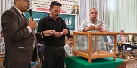 لحل أزمة المواصلات بالقري، الفيوم تجري قرعة علنية لترخيص 150تاكسي و55 ميكروباصا