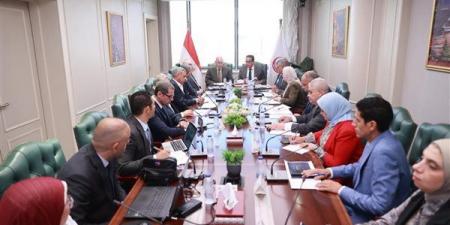 مستشفيات التأمين الصحي الشامل في صدارة الأولويات، الصحة تتحرك لتسريع المشروعات