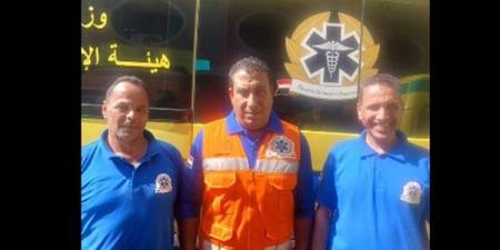 شاهد، طفل 13 عاما ينقذ والده من الموت بعد إصابته بسكتة دماغية أثناء قيادته سيارة نقل بصحراوي بني سويف