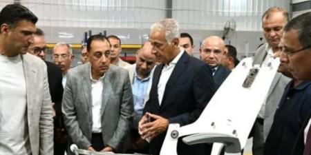 باستثمارات 16 مليون دولار.. رئيس الوزراء يفتتح مصنعى «تكنوفيجن» لتجهيز سيارات الإسعاف وتجميع أجهزة الأسنان