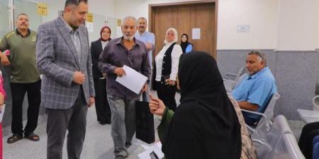 محافظ دمياط يتابع انتظام العمل داخل المركز التكنولوجي لخدمة المواطنين