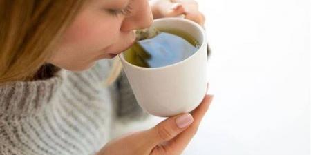 مشروبات طبيعية مفيدة للمرأة في مرحلة انقطاع الطمث