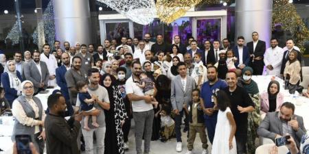 «31 طفلًا عادوا للحياة».. مستشفى الناس يحتفل بإنجاز زراعة كبد الأطفال في عامه الأول بأجواء أسرية.. أيمن عباس: نقدم برنامج طبي متكامل.. ويؤكد: 31 حالة تضعنا بين الأفضل عالميًا