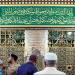 ما حكم الصلاة في الروضة الشريفة خلال أوقات الكراهة؟ دار الإفتاء تجيب