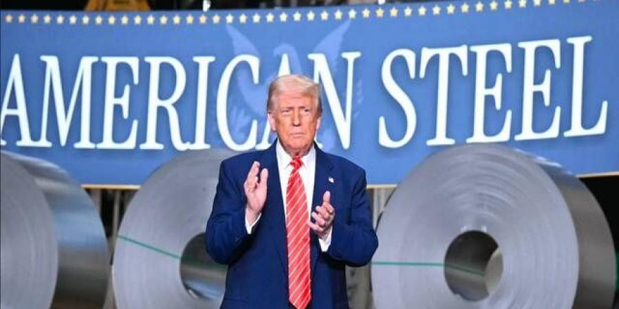 ترامب يخطط لخفض الرسوم الجمركية على مشتقات الصلب والألومنيوم