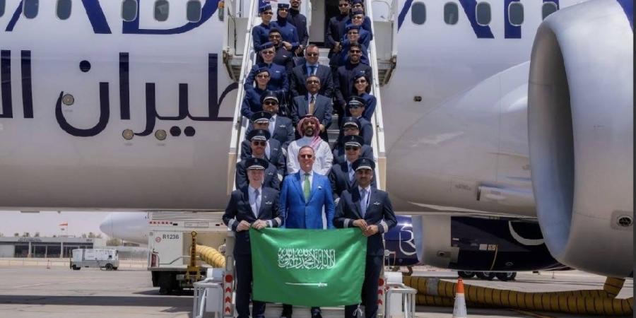 طيران الرياض يعلن وصول أول طائرتين في أسطوله الجديد من طراز بوينج 787-9 دريملاينر إلى مطار الملك خالد الدولي مخصصتين للرحلات التجارية