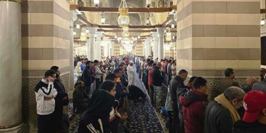 موعد أذان العشاء اليوم الإثنين 15- 6- 2026 في القاهرة والمحافظات