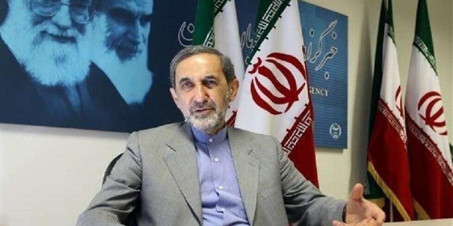 مستشار المرشد الإيراني: حانت ساعة الصفر والمنصات تأخذ وضعية الإطلاق