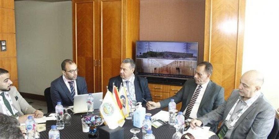من الوادي الجديد للأسواق العالمية، فوسفات مصر تبحث حلولًا فرنسية لرفع جودة الأسمدة