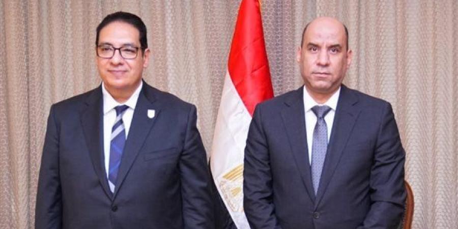 رئيس جامعة القاهرة: نتبنى رؤية لربط العملية التعليمية باحتياجات سوق العمل