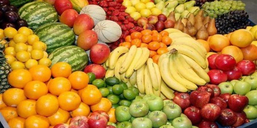 أسعار الفاكهة اليوم الجمعة، العنب يبدأ من 25 جنيهًا والبلح السيوي يصل إلى 70