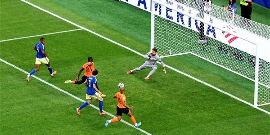 هولندا تكتسح السويد 5-1 في كأس العالم