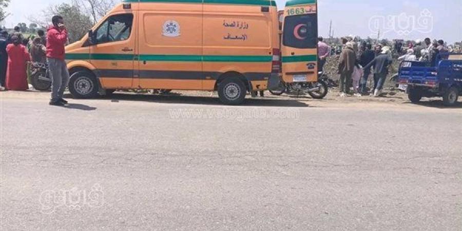 مصرع أب ونجله وإصابة الزوجة في حادث تصادم بالشرقية