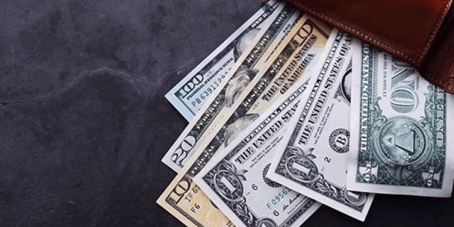 تراجع سعر الدولار أمام الجنيه فى البنوك المصرية (آخر تحديث)