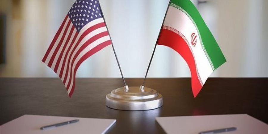 محلل سياسي يكشف دلالات الرد الإيرانى السريع على الضربات الأمريكية