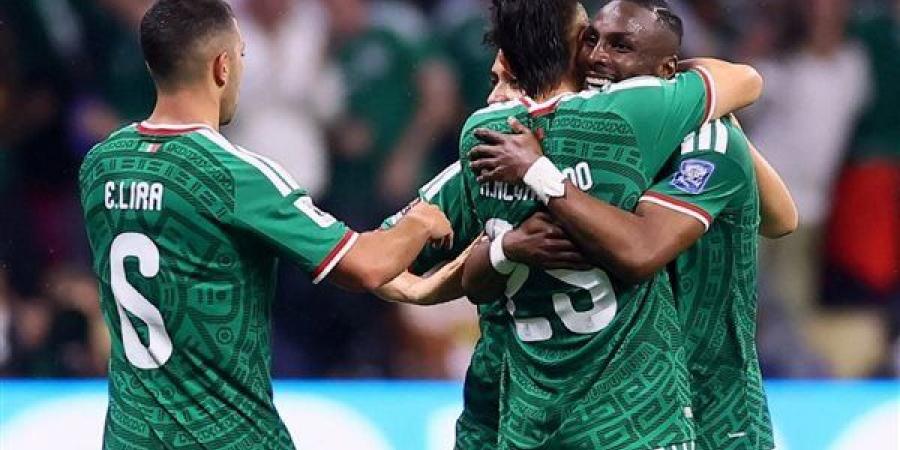 دور الـ32 لكأس العالم، نتيجة مباراة المكسيك والإكوادور بعد مرور 65 دقيقة (فيديو)