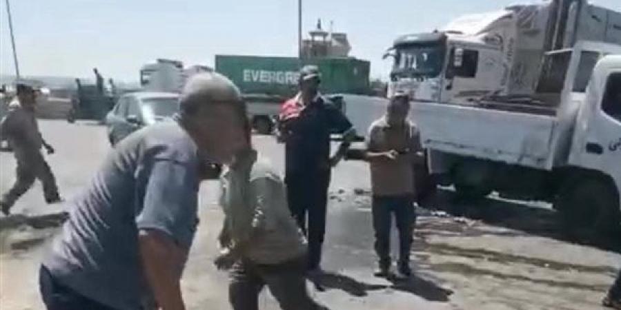 بعد الاعتداء على حملة الإزالة، حي العجمي يكشف كواليس أزمة عربة الفول