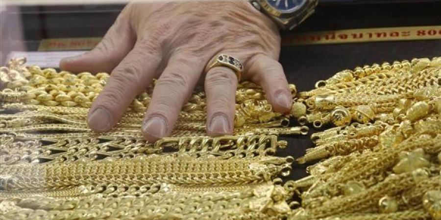 هل يجوز تبديل الذهب القديم بجديد مع دفع الفرق؟ أمين الفتوى يجيب (فيديو)