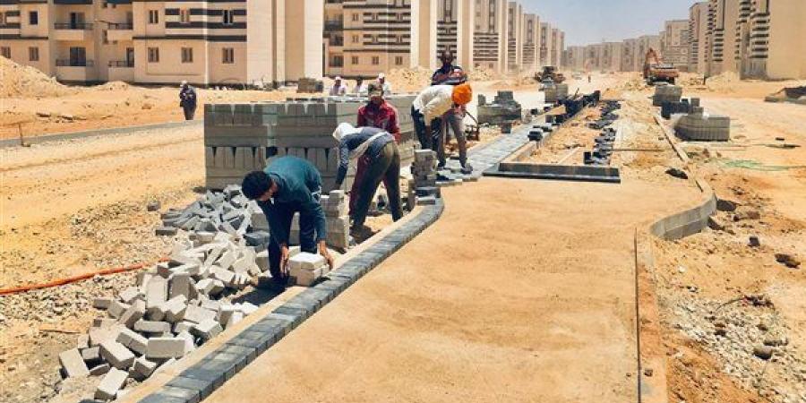 بعد ظهور شروخ بالواجهات، رئيس جهاز حدائق العاصمة يتابع موقف شقق "سكن لكل المصريين"