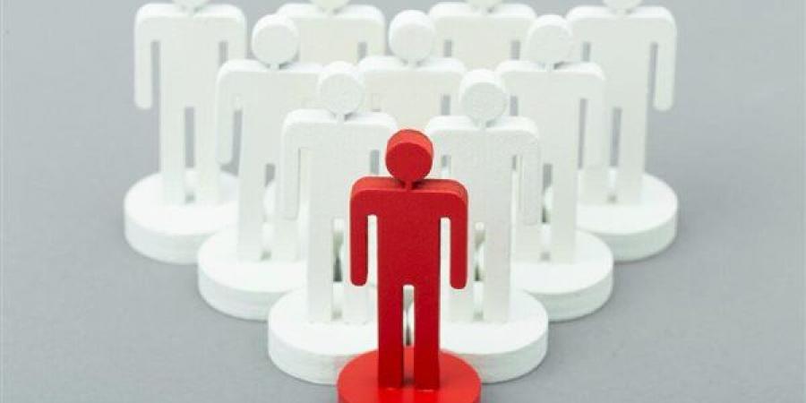 تنبيه ولوم وحرمان من الترقية، ما العقوبات المسموح بتطبيقها على القيادات في العمل؟