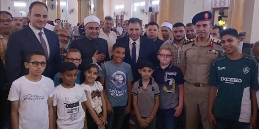 محافظ دمياط يشهد احتفالية الأوقاف بذكرى المولد النبوي بمسجد البحر