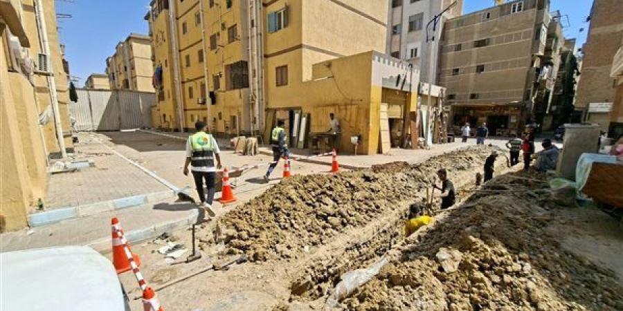 رئيس مياه القناة يتابع أعمال ربط فرع صرف صحي لتخفيف الأحمال عن محطة الأربعين بالسويس