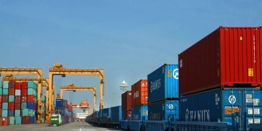 ارتفاع فائض ميزان تجارة السلع للسعودية مع دول الخليج 16.4% خلال يونيو