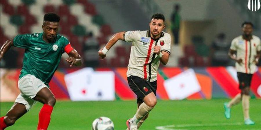 التعادل يحسم الشوط الأول بين الرياض ونيوم في الدوري السعودي