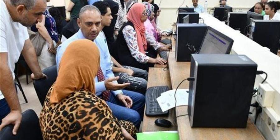 لطلاب المرحلة الثالثة، خطوات تسجيل الرغبات للقبول بالجامعات الحكومية والمعاهد (فيديو)