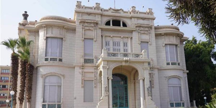 جامعة عين شمس تصدر بيانا حول فصل 522 طالبا بكلية التربية النوعية