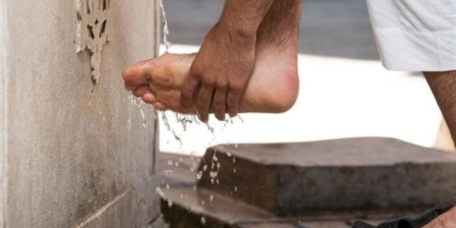تعرف على آيات القدمين في القرآن الكريم ودلالاتها الـ 6 وأبعادها الفقهية