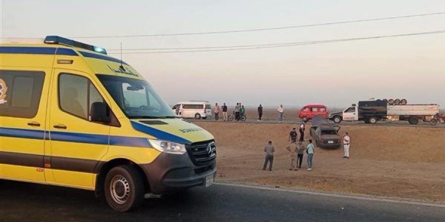 إصابة 4 أشخاص في انقلاب ميكروباص بطريق القاهرة – قليوب