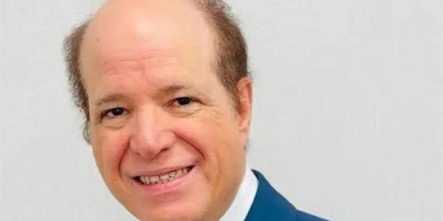الروائي العراقي ناصر عراق: نجيب محفوظ "نعمة الدنيا" لمصر والوطن العربي