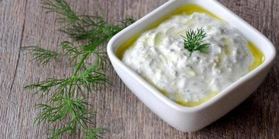 اللبنة، لماذا تعد من أفضل أنواع منتجات الألبان؟ أخصائي تغذية يعدد فوائدها