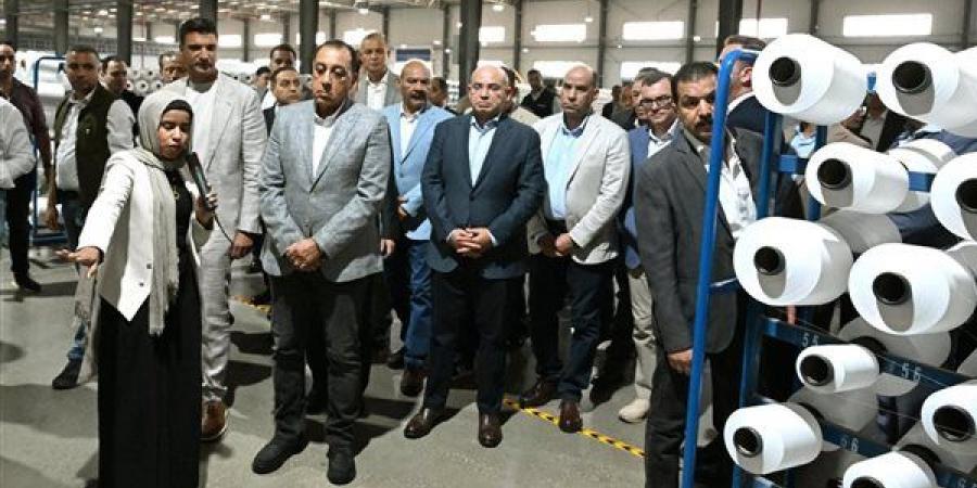 بـ10 ملايين دولار.. مدبولي يفتتح مصنعا جديدا بالسخنة لإنتاج خيوط البوليستر (صور)